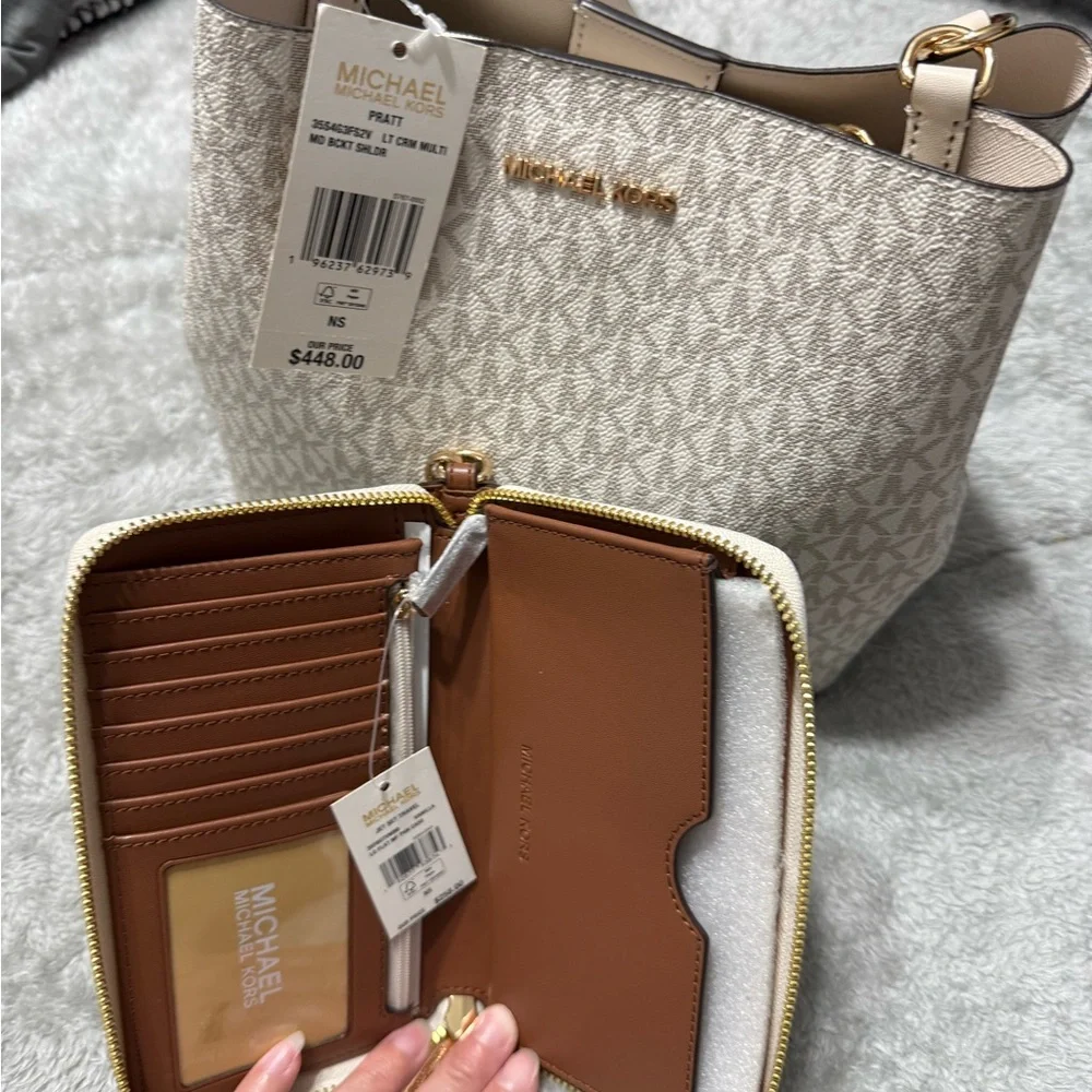 Michael Kors Women's Signature Logo Tote and Zip Wallet Set in Vanilla/Acorn